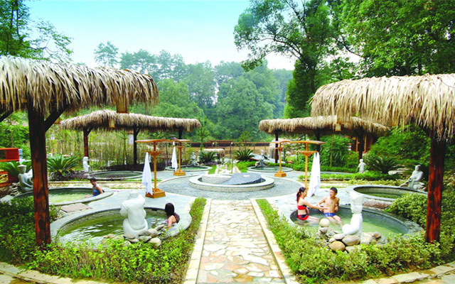 【北京庐山天沐温泉度假村 5人露天温泉票(赠送3人亲亲鱼疗)团购详情